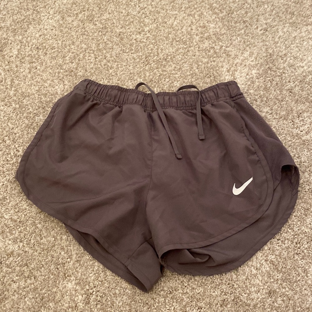 nike grey shorts